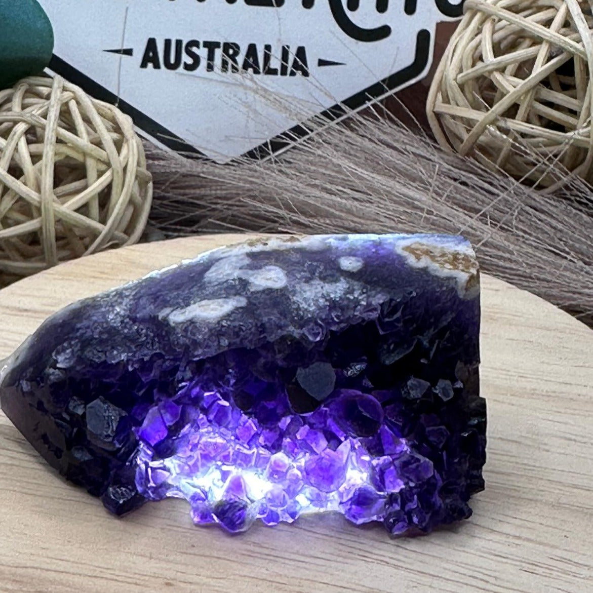 Amethyst cap