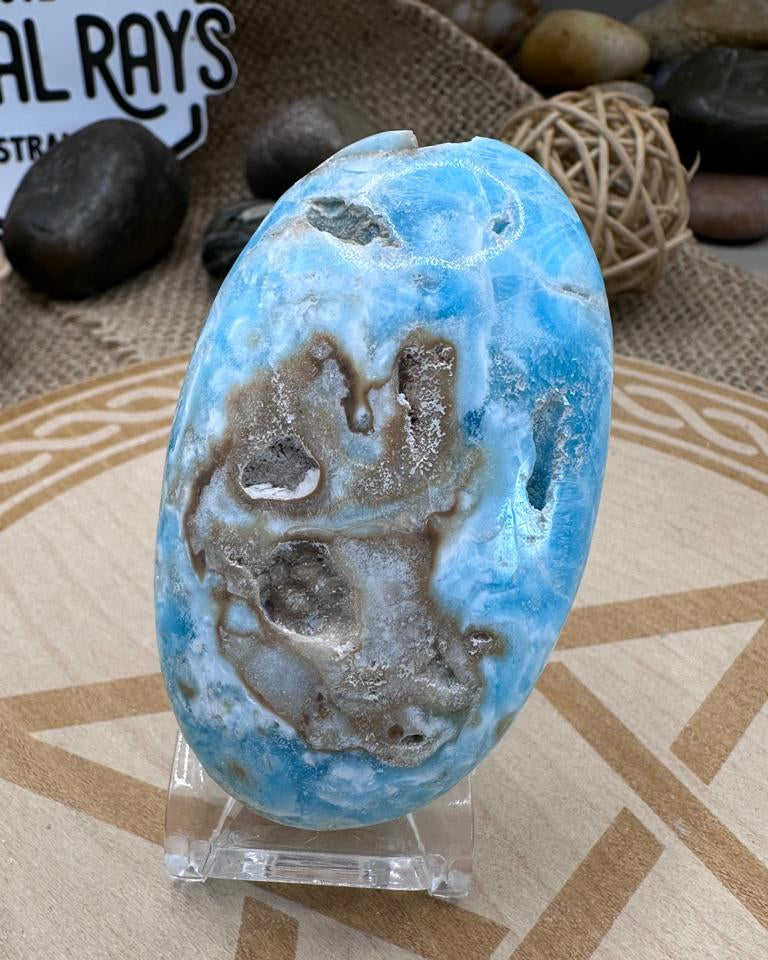 BLUE ARAGONITE PALM