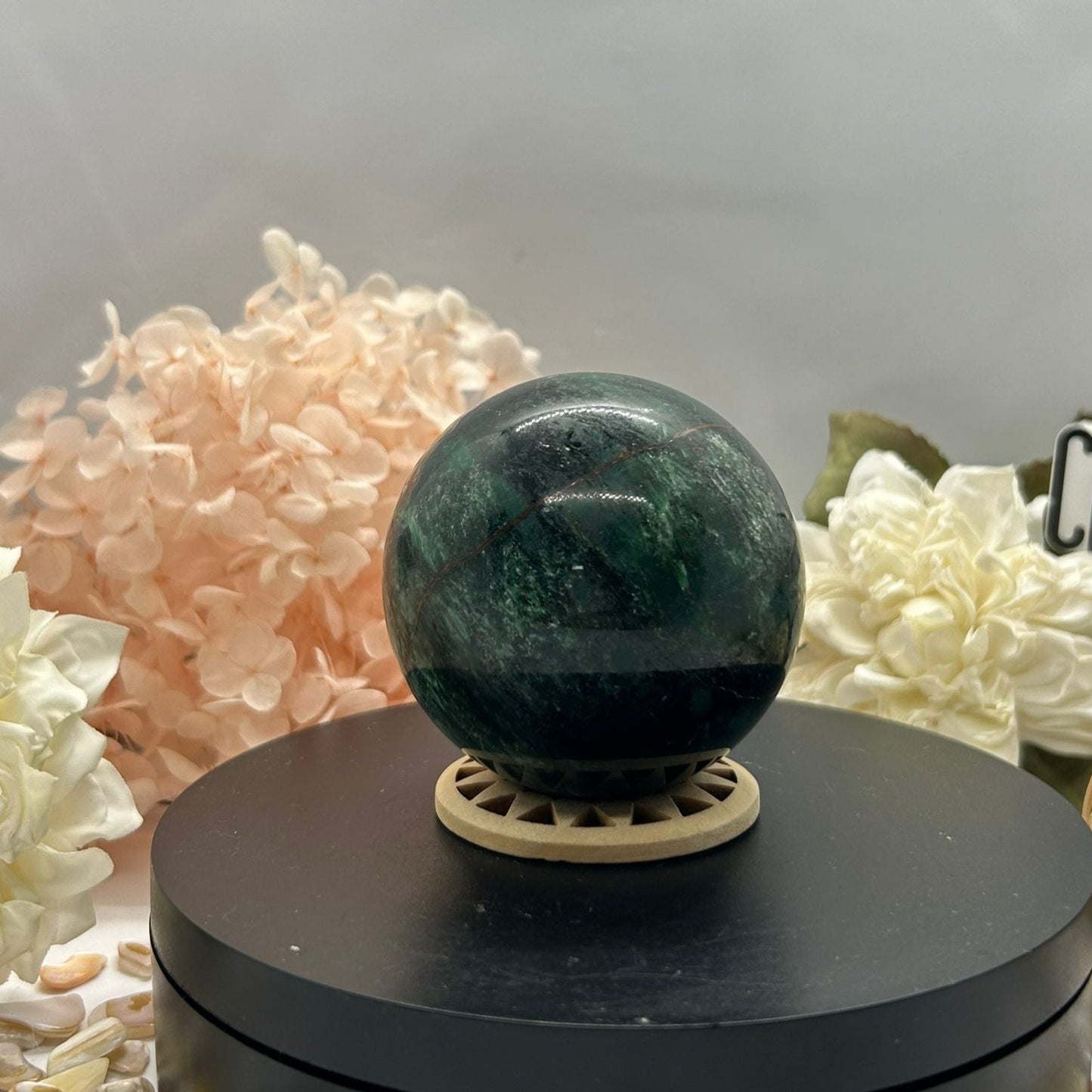 Emerald Sphere 381g