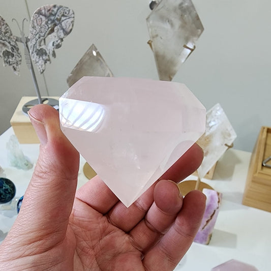 rose quartz diamond
