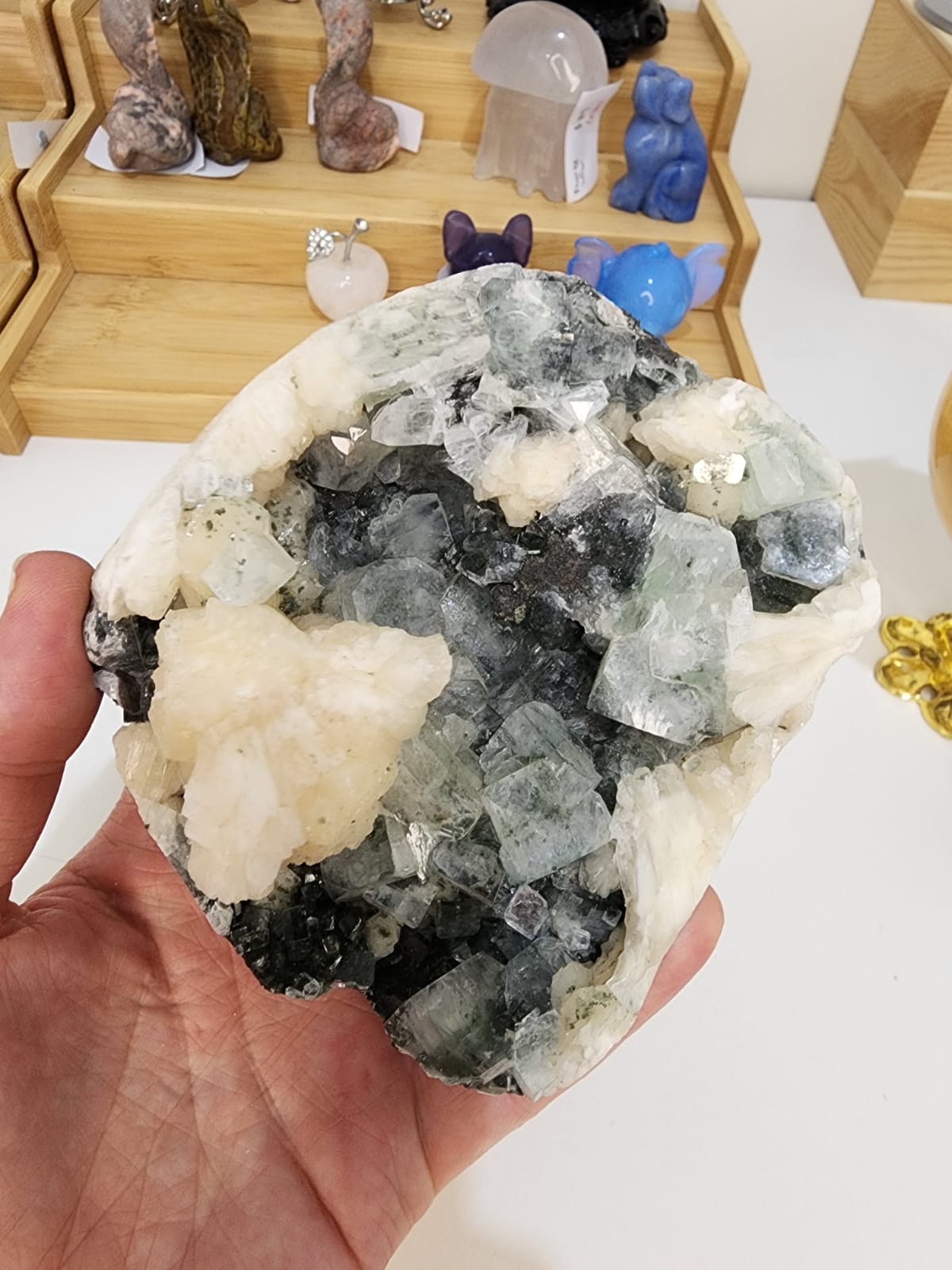Zeolite Mineral Apophyllite + Stilbite & Black Chalcedony 150g
