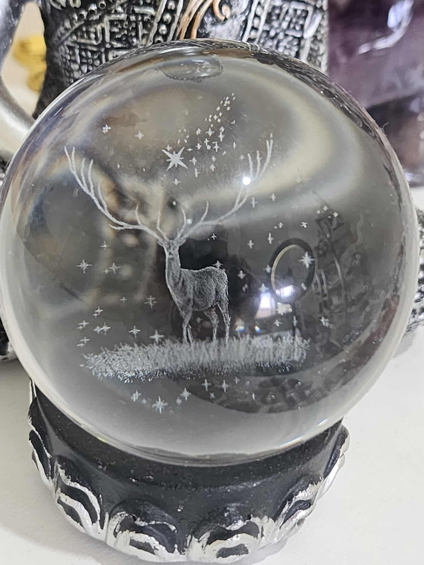 Glass Sphere Reindeer 265g (Lazer cut)