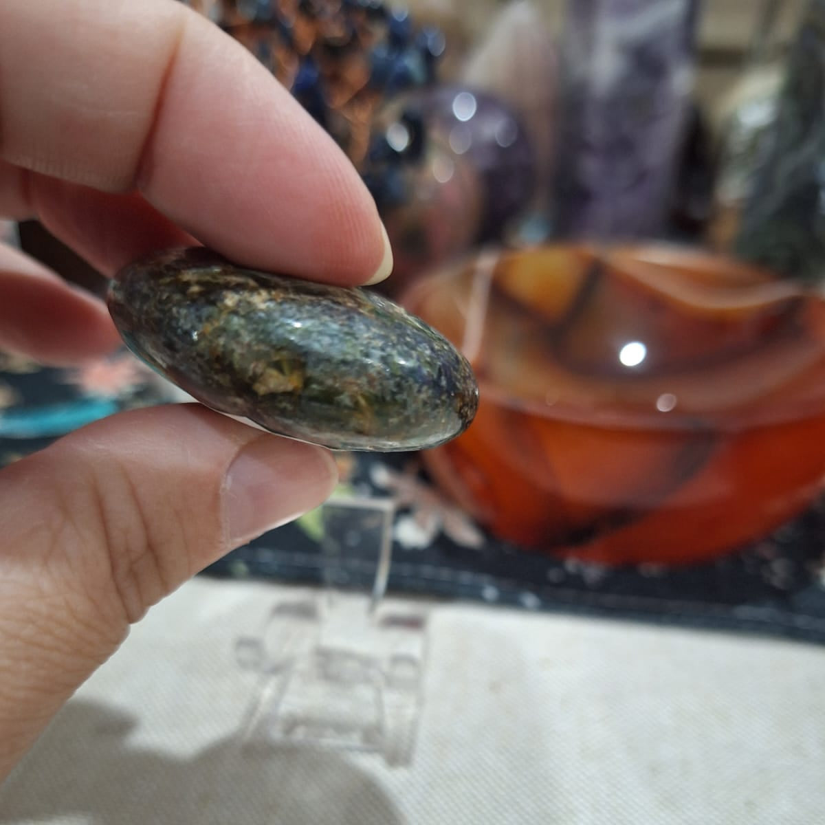 Green kyanite
