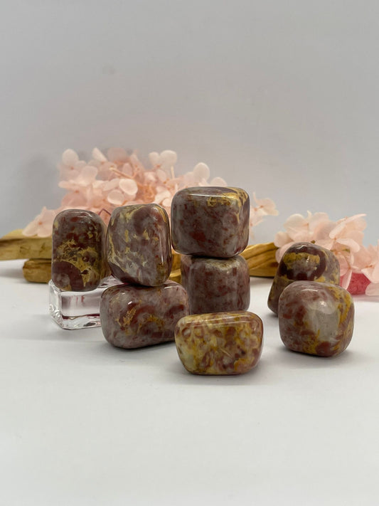 Strawberry Jasper Tumbles 33g
