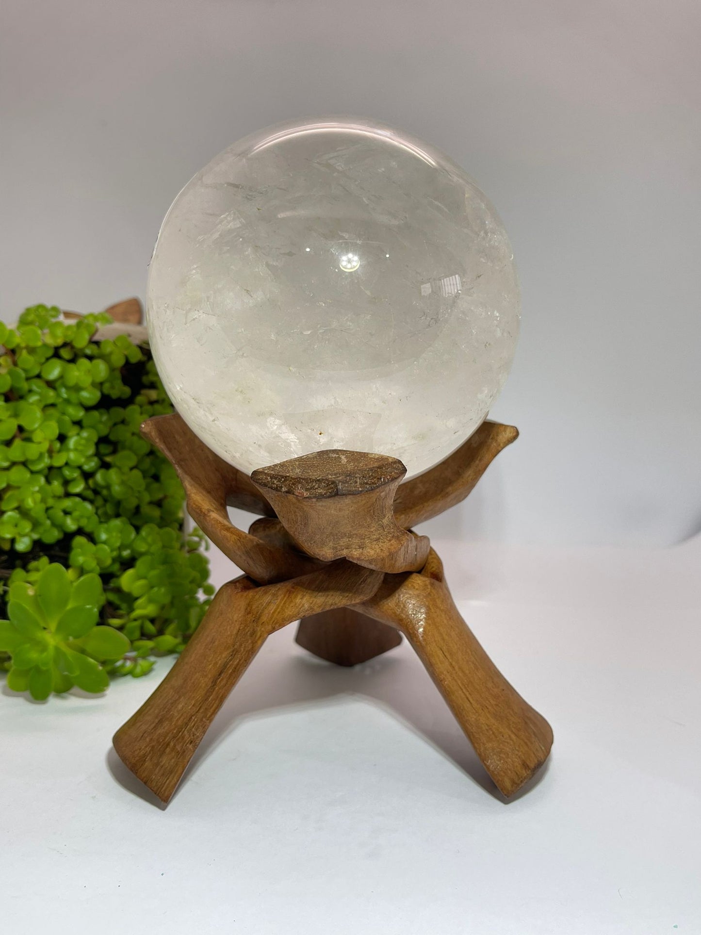 Wooden Tripod Sphere Stand (Medium)