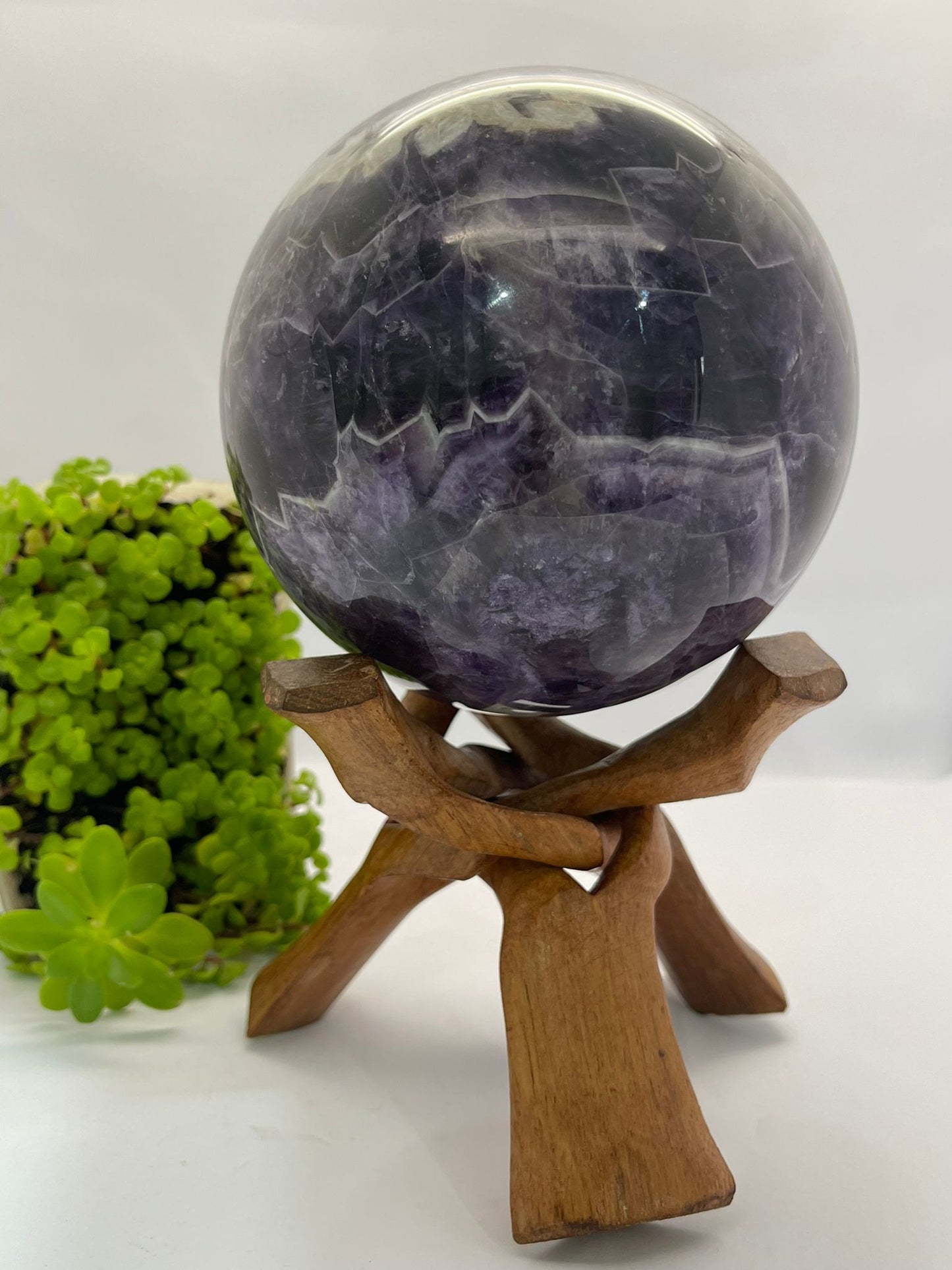 Wooden Tripod Sphere Stand (Medium)