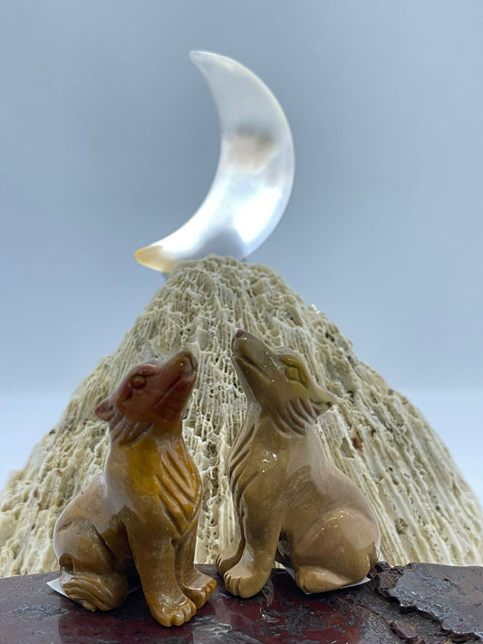 Jasper ~ small Wolf Carving