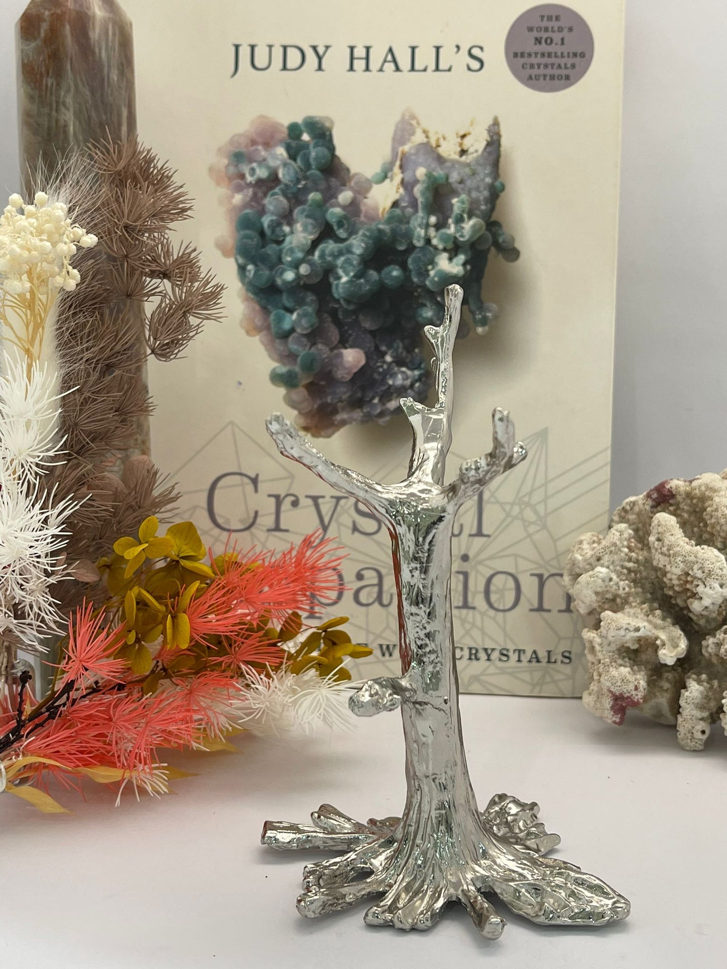 Metal Tree Sphere Stand Silver Small