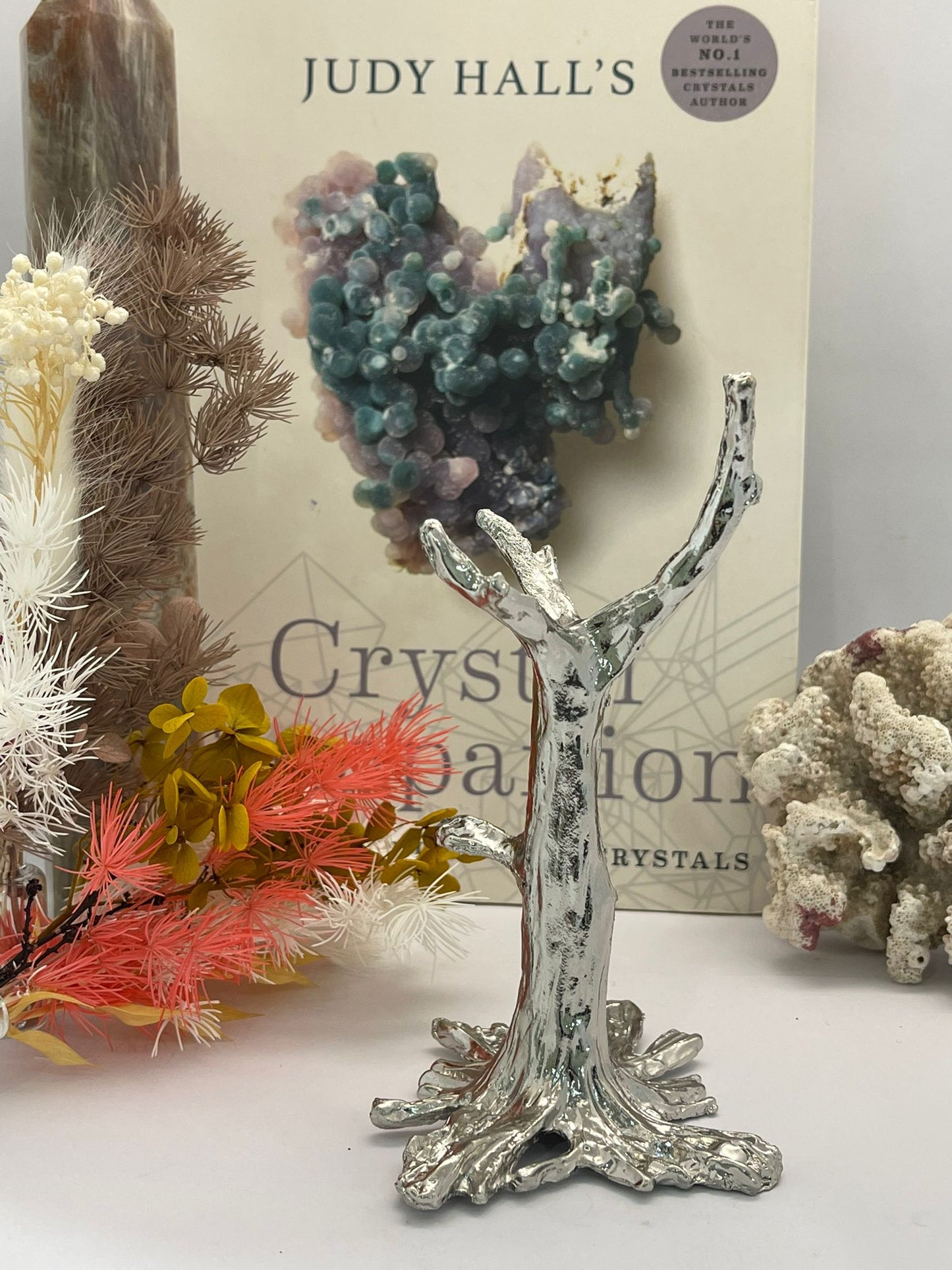 Metal Tree Sphere Stand Silver Small