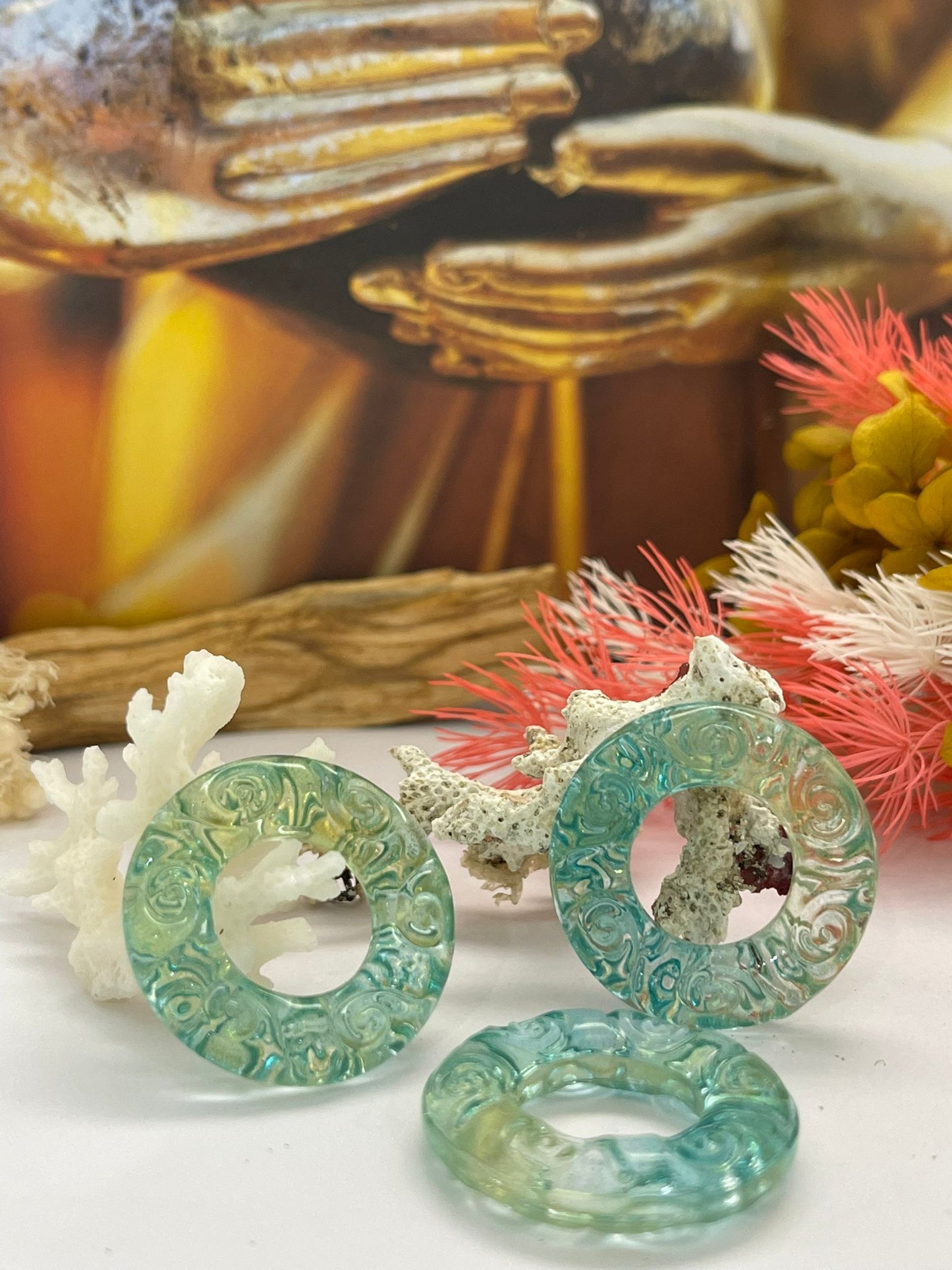 Green Doughnut Sphere Stand