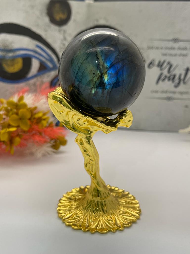 Flying Lady Sphere Stand Gold