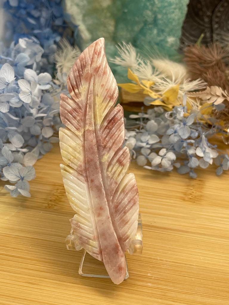 Strawberry Jasper Feather Carving 30g