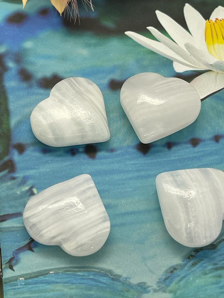 Pink Mangano Calcite Hearts 10g