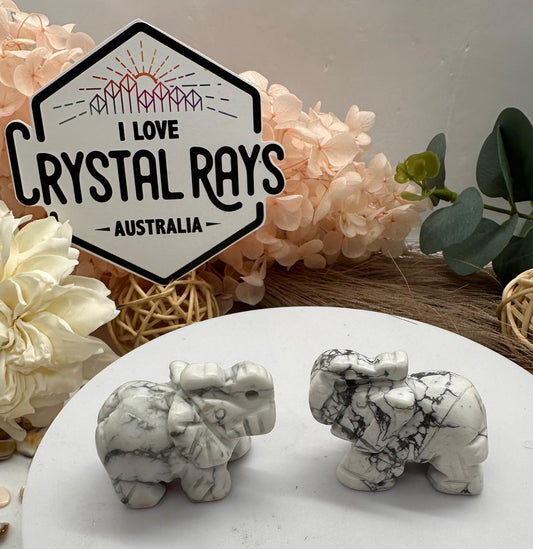 Howlite Elephant Carvings 35g