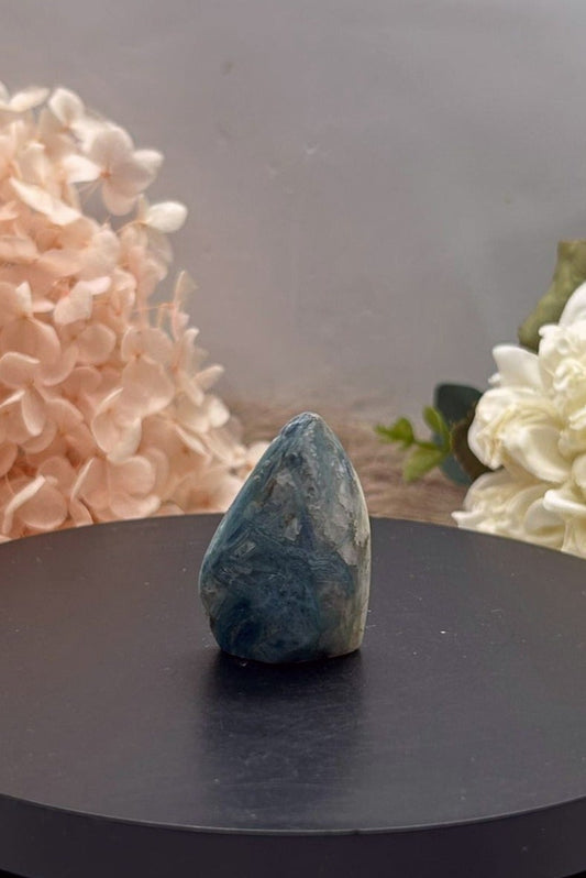 kyanite