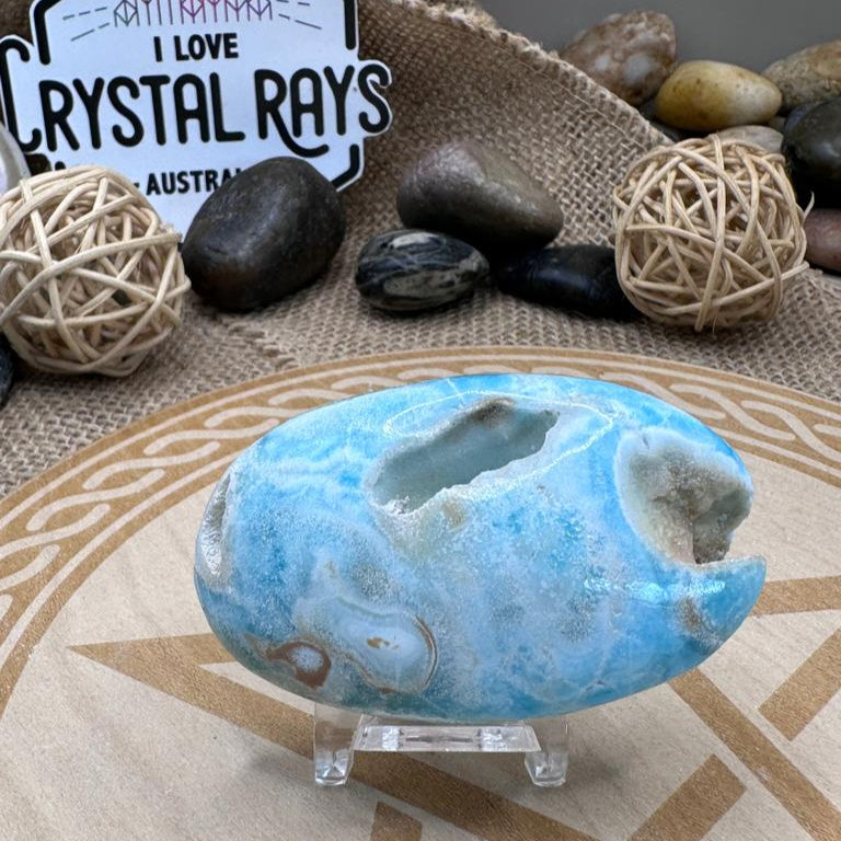 BLUE ARAGONITE PALM
