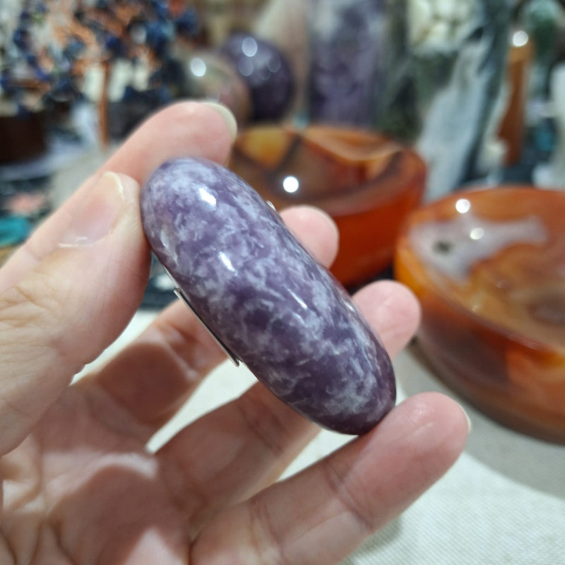 Lepidolite Palm 82g