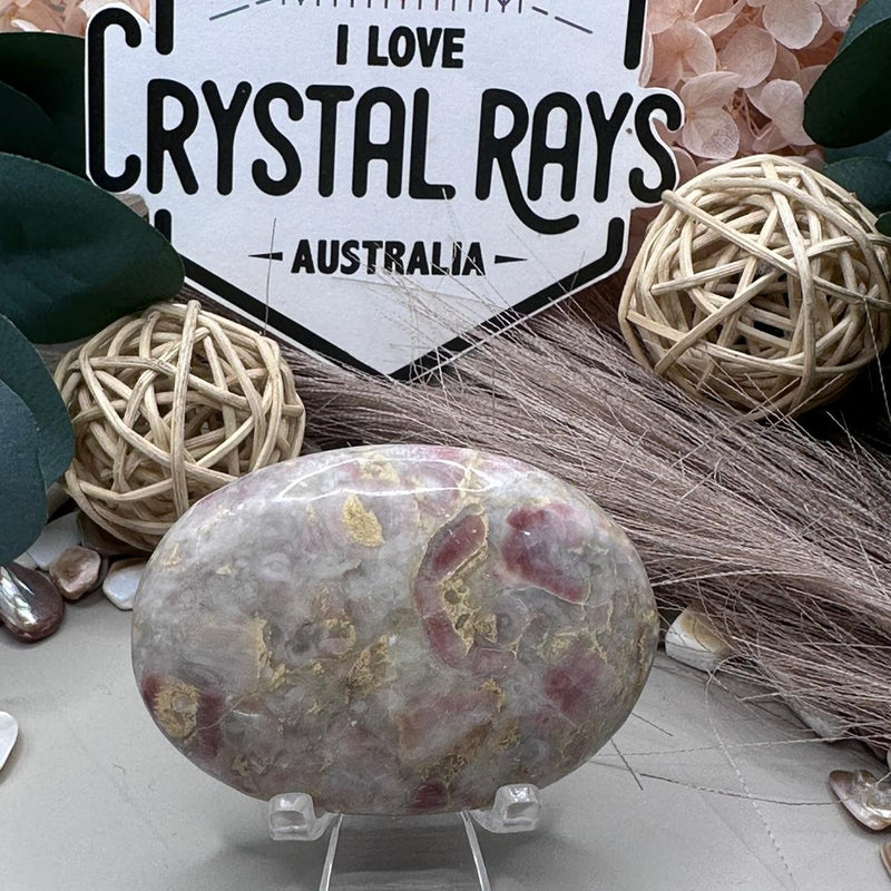 Strawberry Jasper Palm 104g