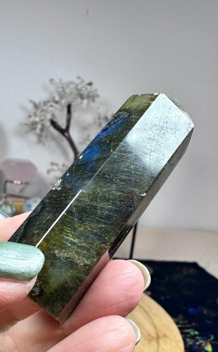 Labradorite Point