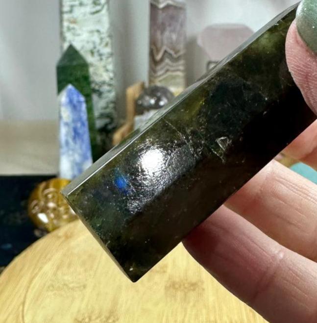 Labradorite Point