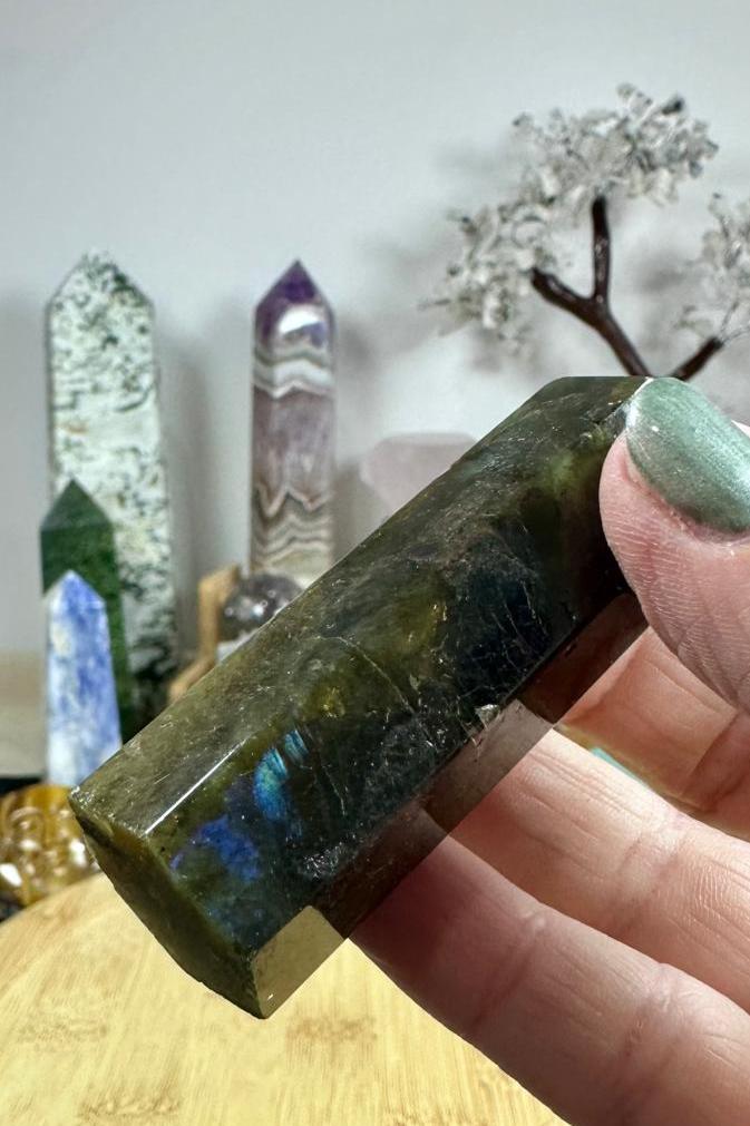 Labradorite Point