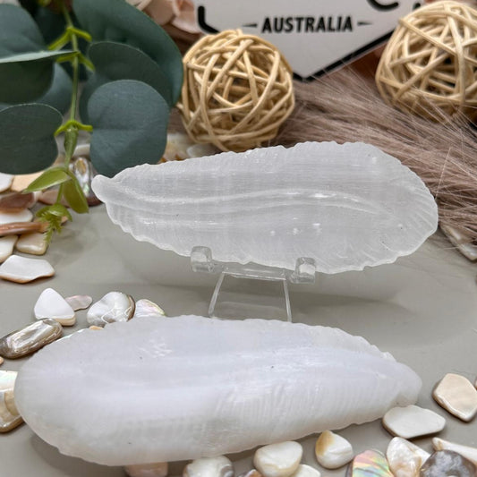 Selenite Feather Carving 43g