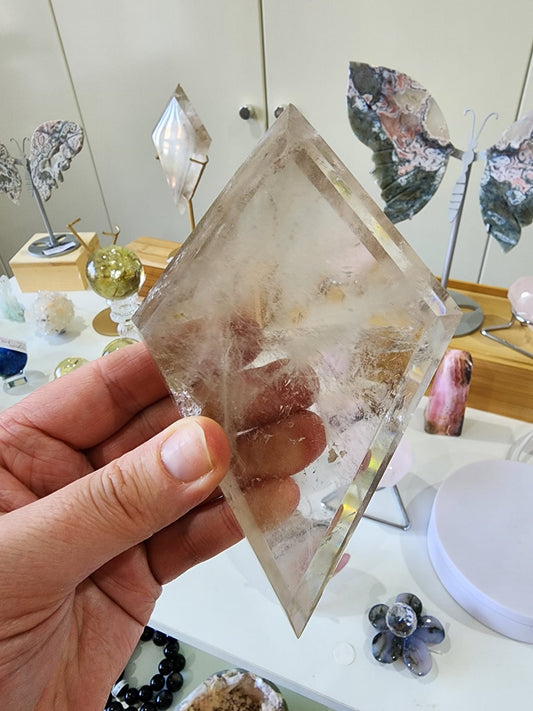 Smoky Quartz Diamond + Stand 309g