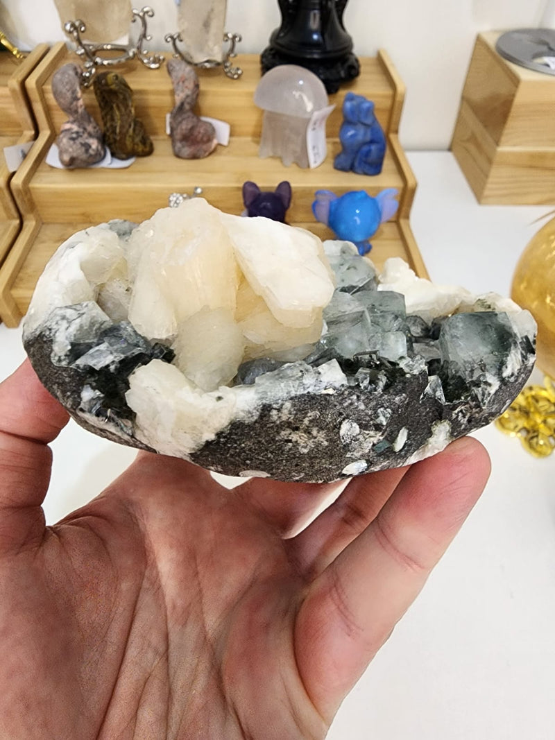 Zeolite Mineral Apophyllite / Stilbite /  Black Chalcedony