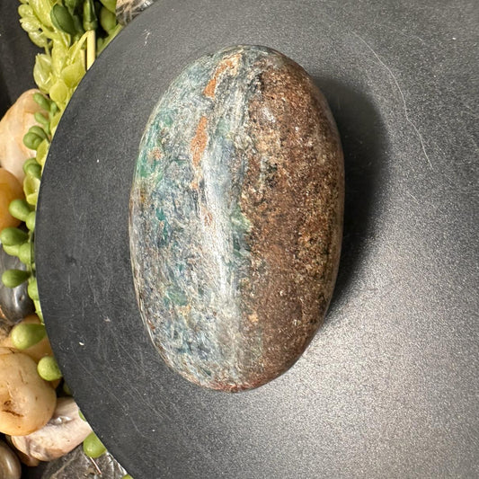 Kyanite Palm