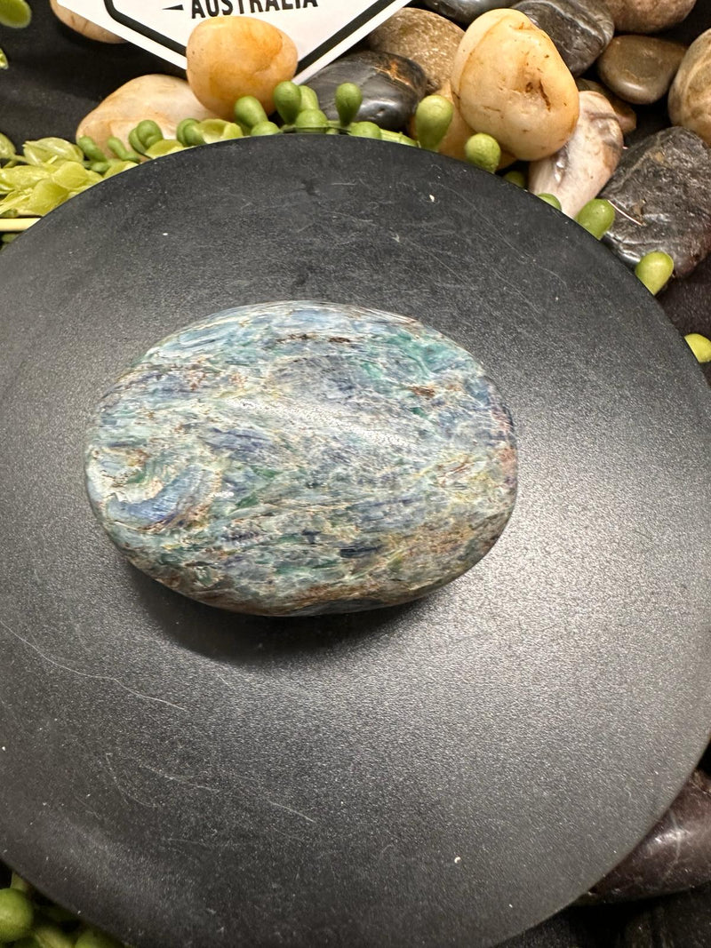 Green Kyanite Palm Stone