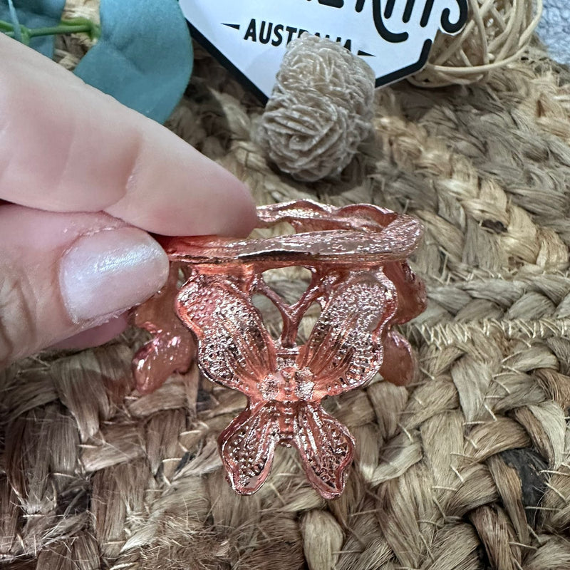 Elegant Butterfly sphere stand - Rose Gold