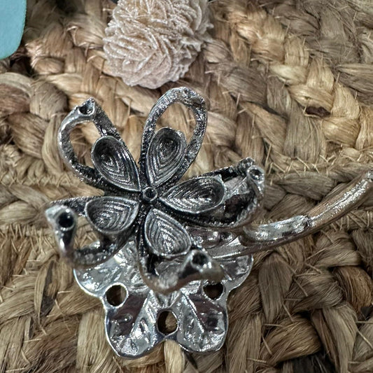 Bohemian Bird Sphere Stand - Silver