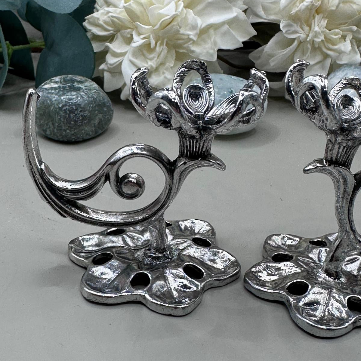 Sphere Stand ~ Bohemian Bird