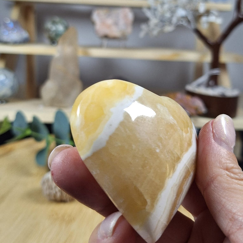 Mango Calcite