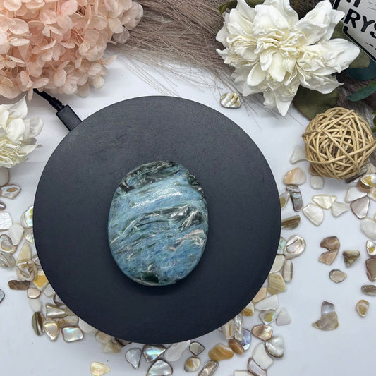 Blue Kyanite Palm