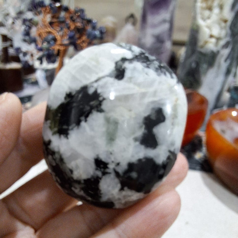 Rainbow Moonstone Palm 94g