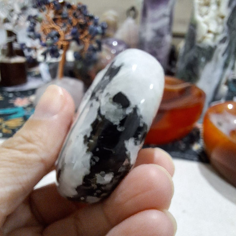 Rainbow Moonstone Palm 94g