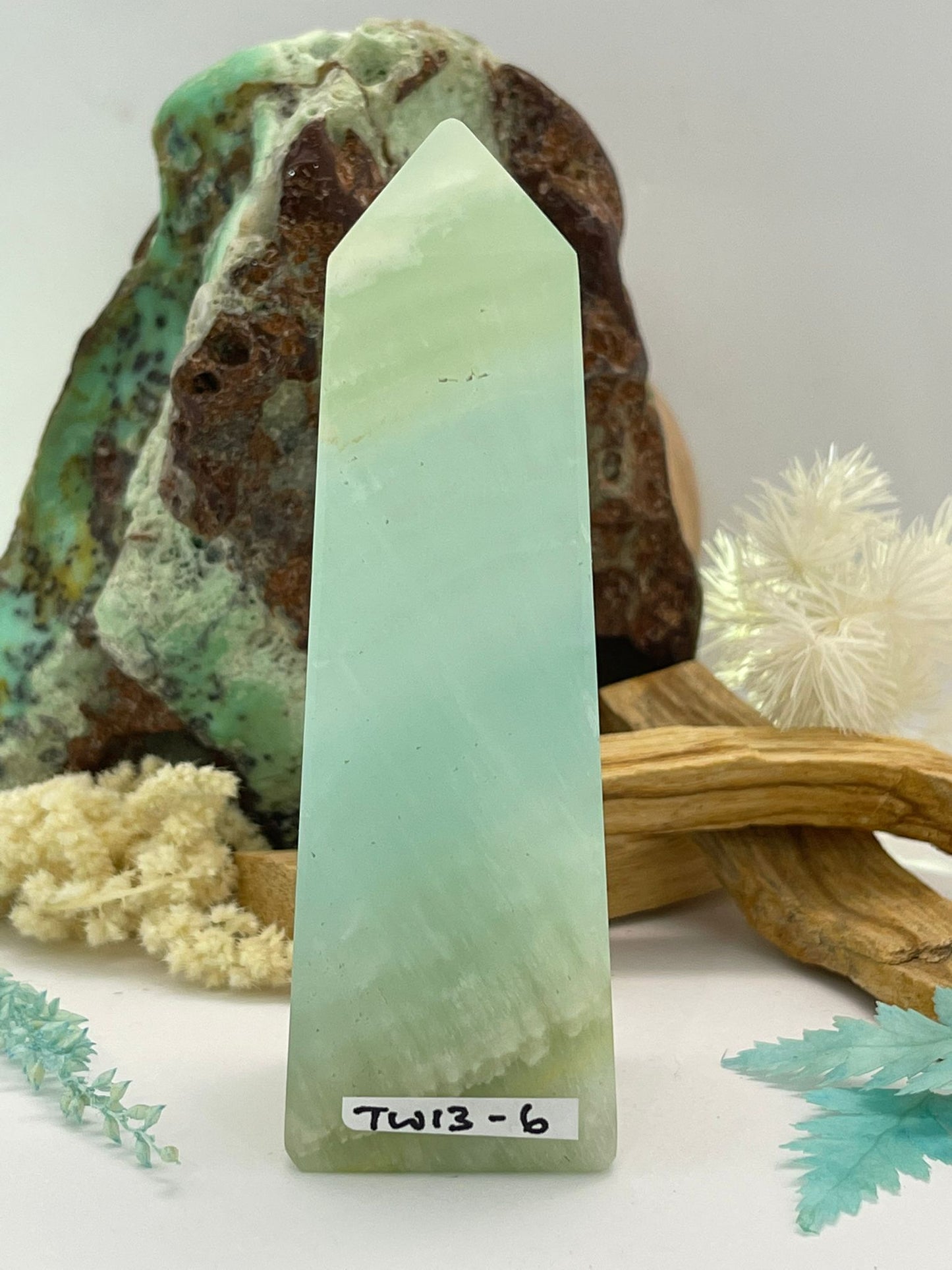 💚 Pistachio Calcite ~ Tower