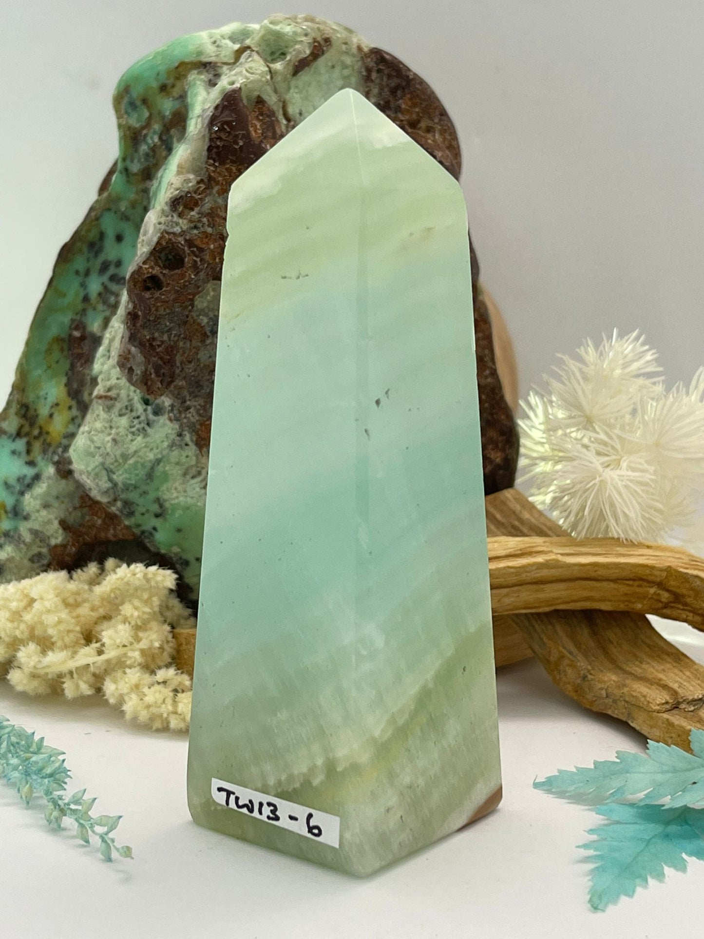 💚 Pistachio Calcite ~ Tower