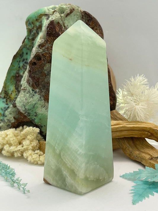 💚 Pistachio Calcite ~ Tower