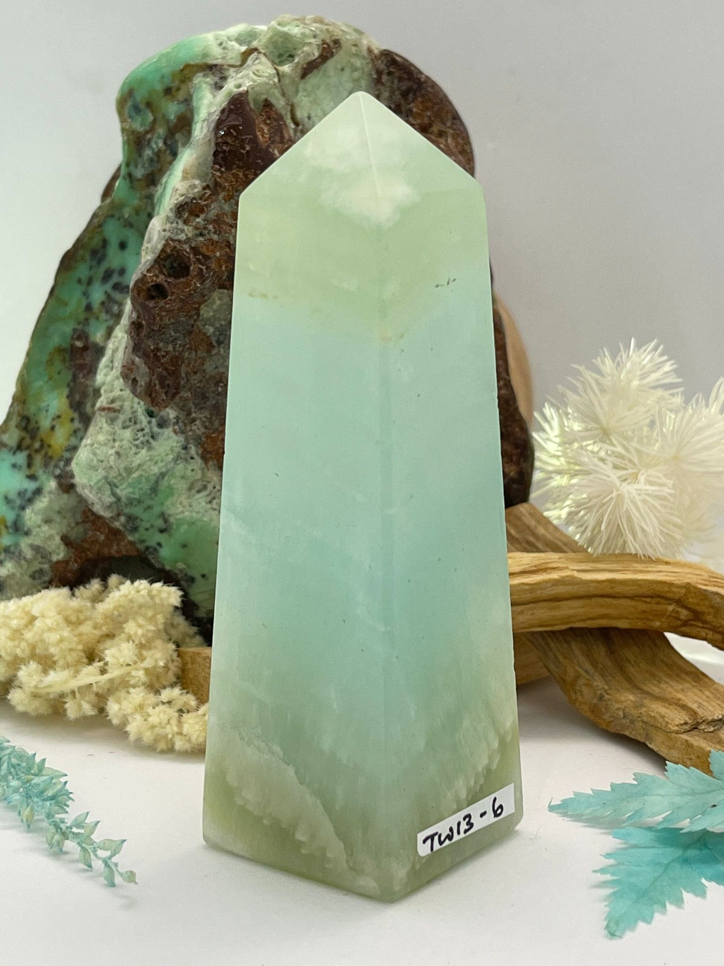 💚 Pistachio Calcite ~ Tower