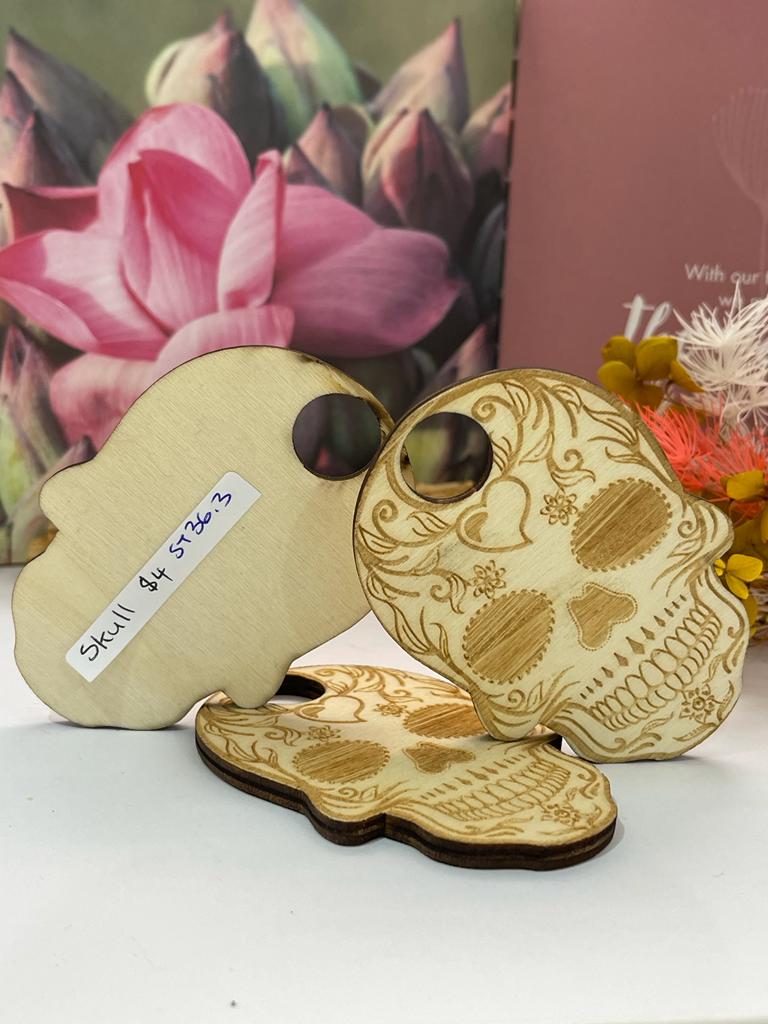 Wooden Slice Mexican Skull Sphere Stand