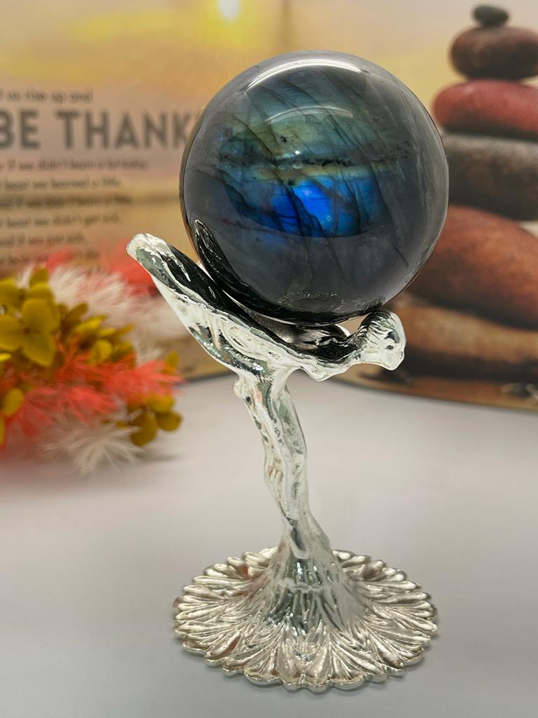 Flying Lady Sphere Stand Silver