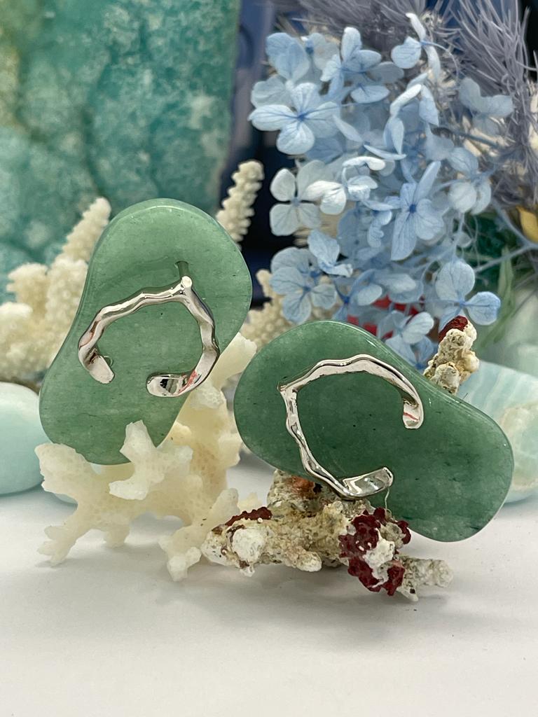 Green Aventurine Thong Carving